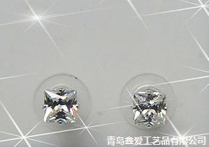 時(shí)尚鋯石耳環(huán)